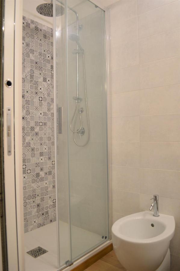 Domu 600 - Suite Mini Appartamento Cagliari Centro Storico Екстер'єр фото