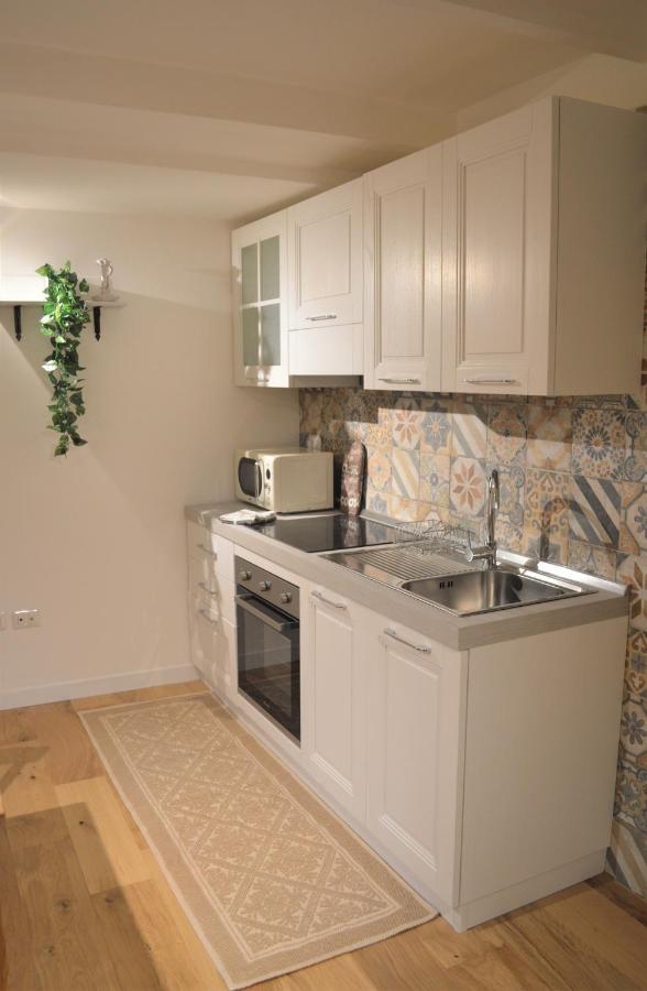 Domu 600 - Suite Mini Appartamento Cagliari Centro Storico Екстер'єр фото